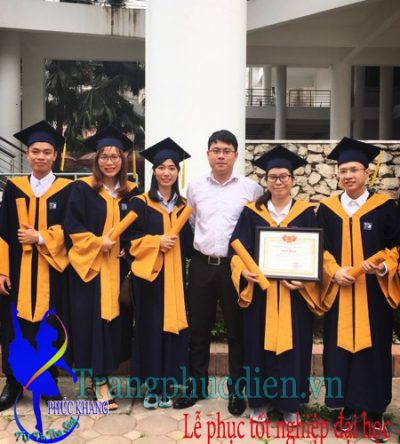 Áo cử nhân đại học đẹp