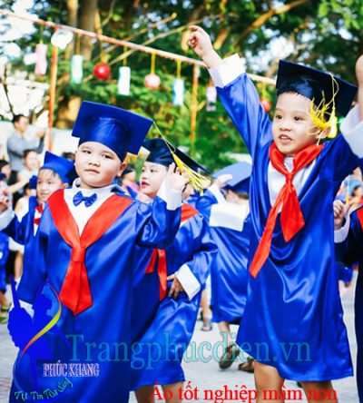 Sản xuất bán sẵn áo tốt nghiệp mầm non